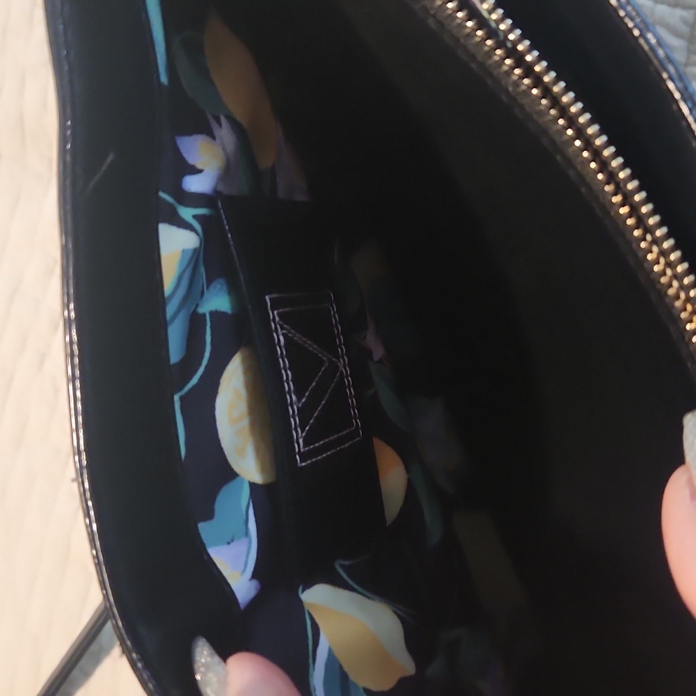 Victoria's Secret The Victoria Structured Satchel, Crossbody, NWOT - Picture 4 of 8